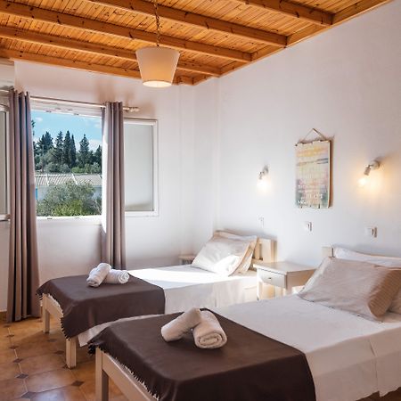 Three Seasons Apartment Kávos Екстериор снимка