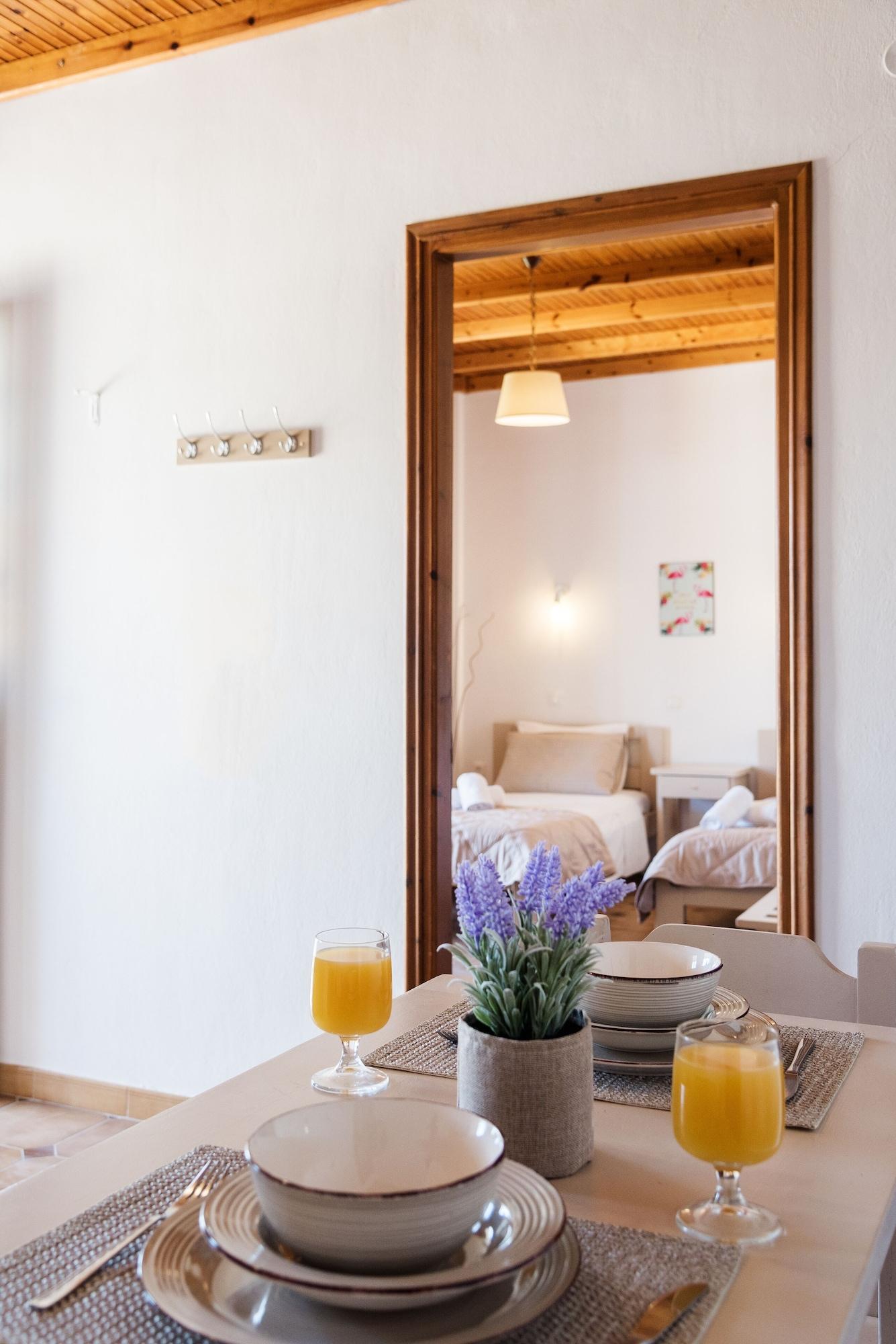 Three Seasons Apartment Kávos Екстериор снимка