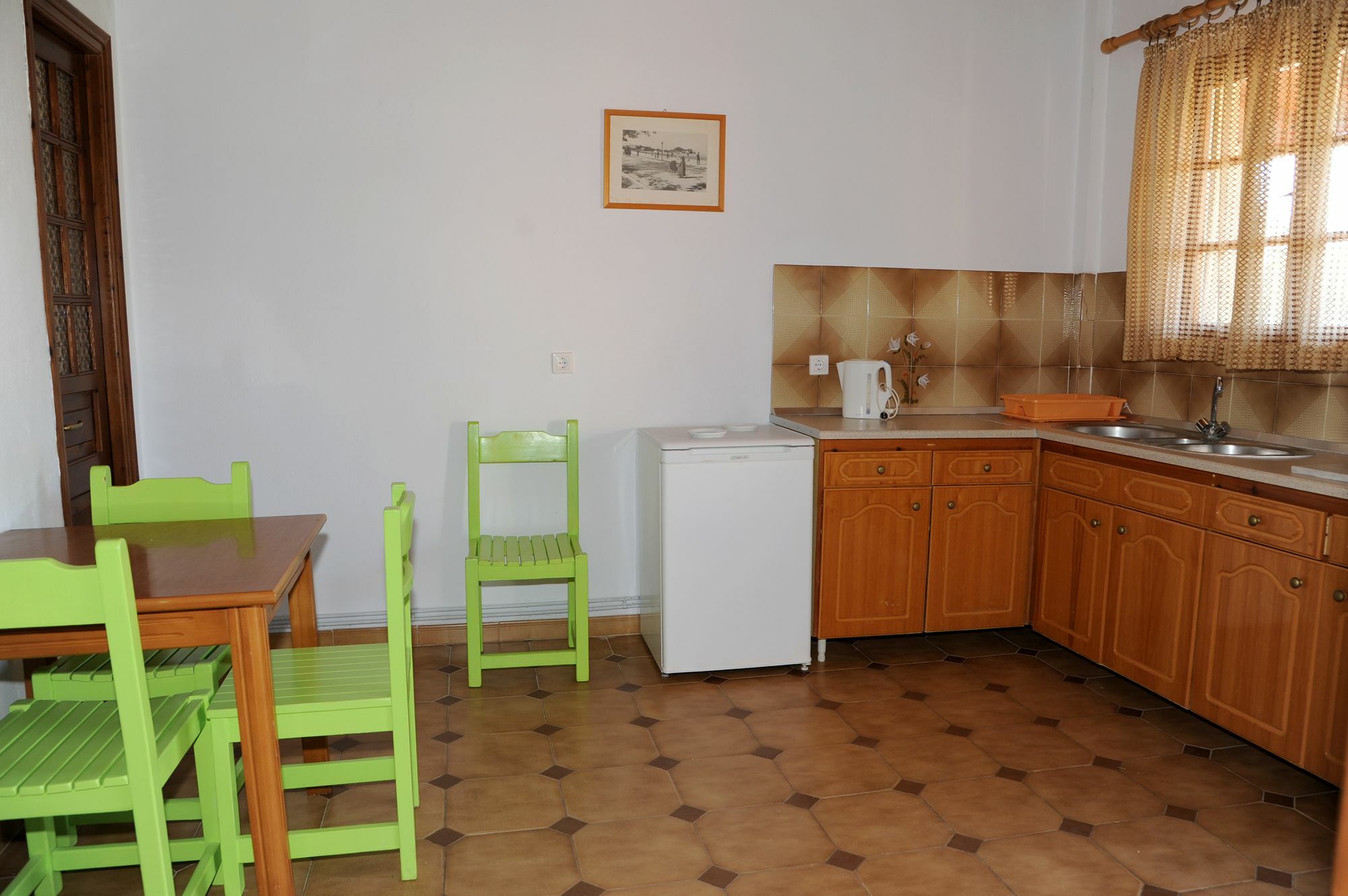 Three Seasons Apartment Kávos Екстериор снимка